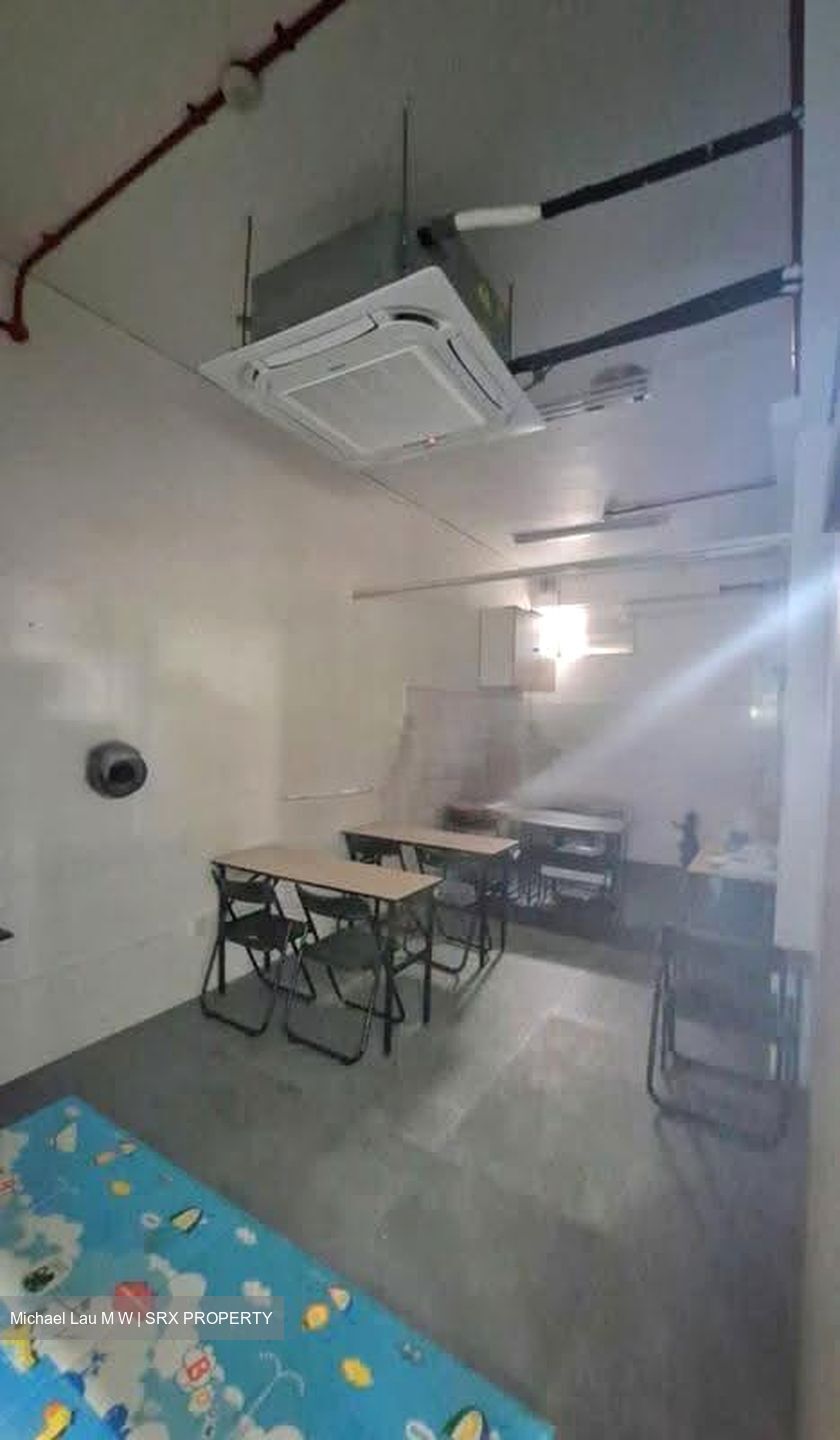 Yishun Street 71 (D27), Shop House #622086781